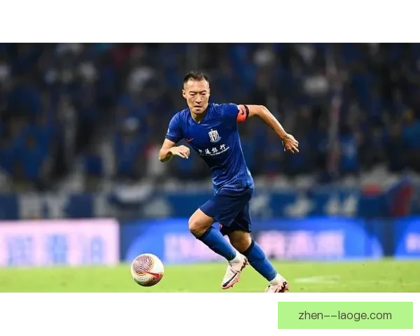 吴曦在上海申花持续发挥老将核心稳定球队节奏作用